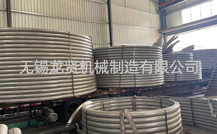 江蘇筒體半圓管哪家交貨快？龍賢：把 “急單” 變 “閃電單”，工業圈的 “準時達王者”